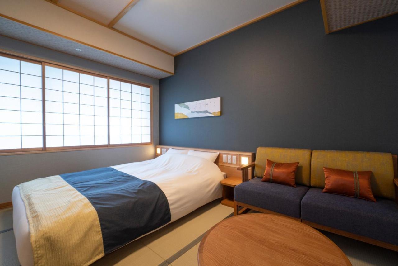 Kyoto Umekoji Kadensho 호텔 외부 사진 A room at the hotel