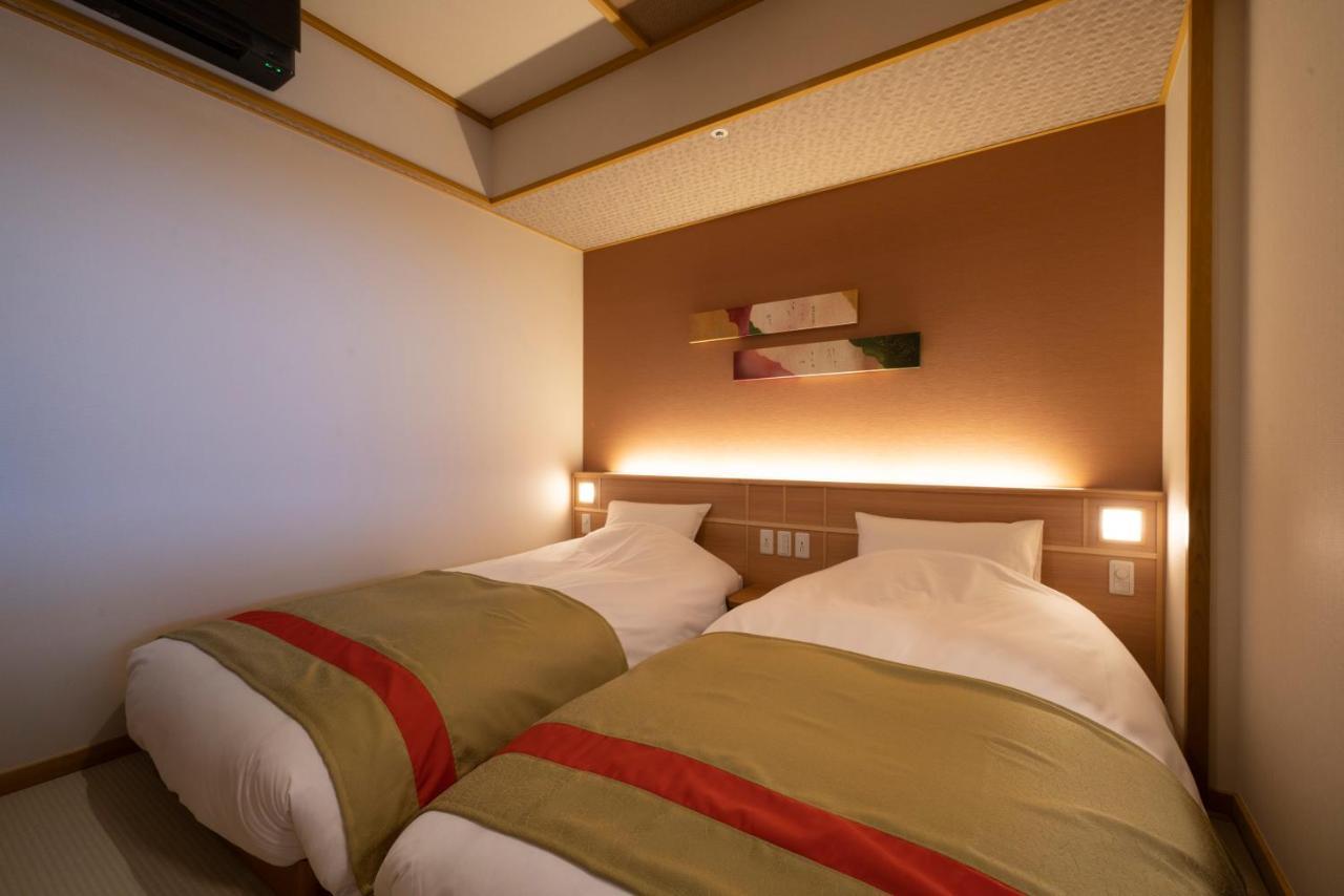 Kyoto Umekoji Kadensho 호텔 외부 사진 A room at the hotel