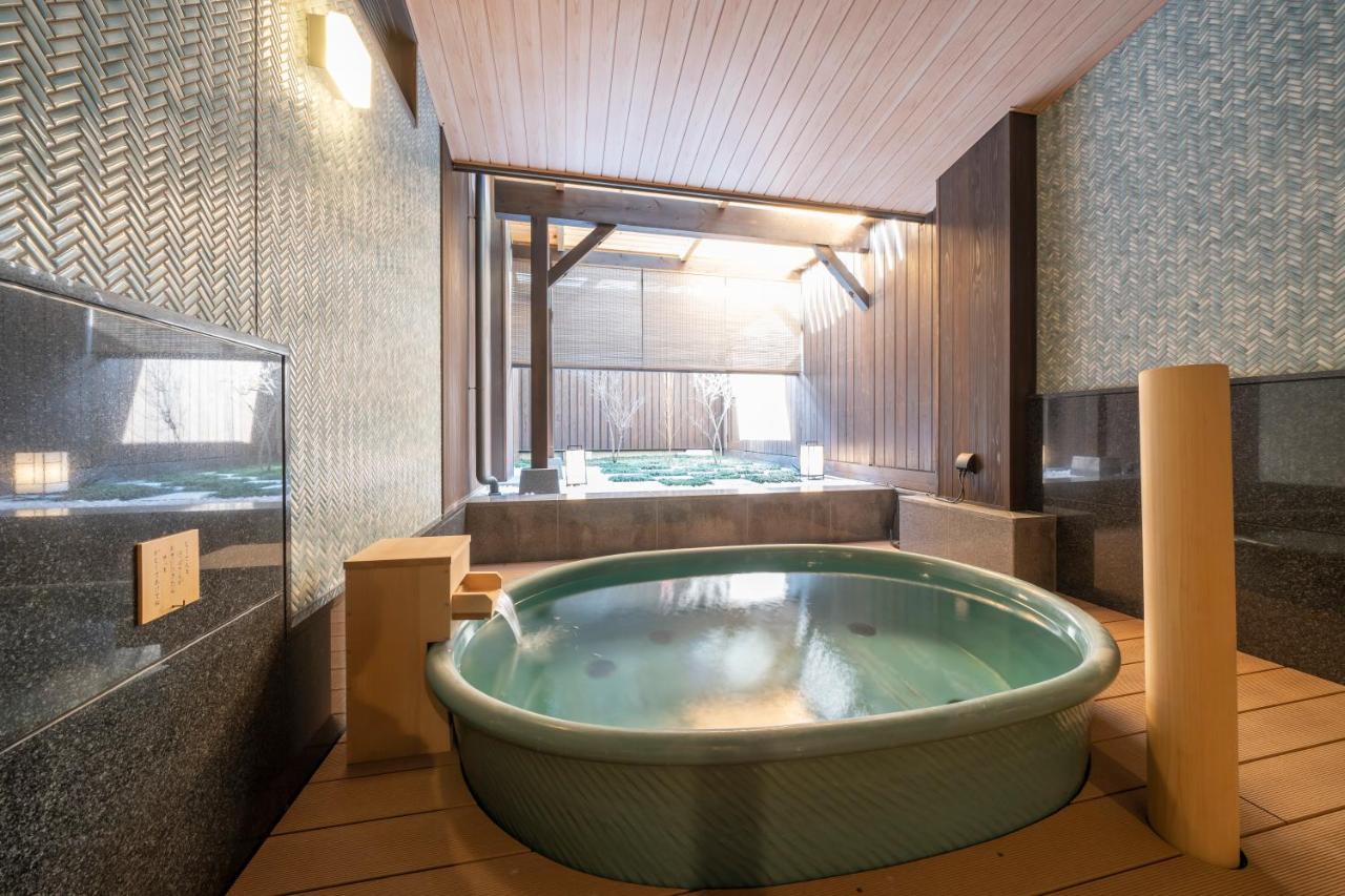 Kyoto Umekoji Kadensho 호텔 외부 사진 A modern onsen