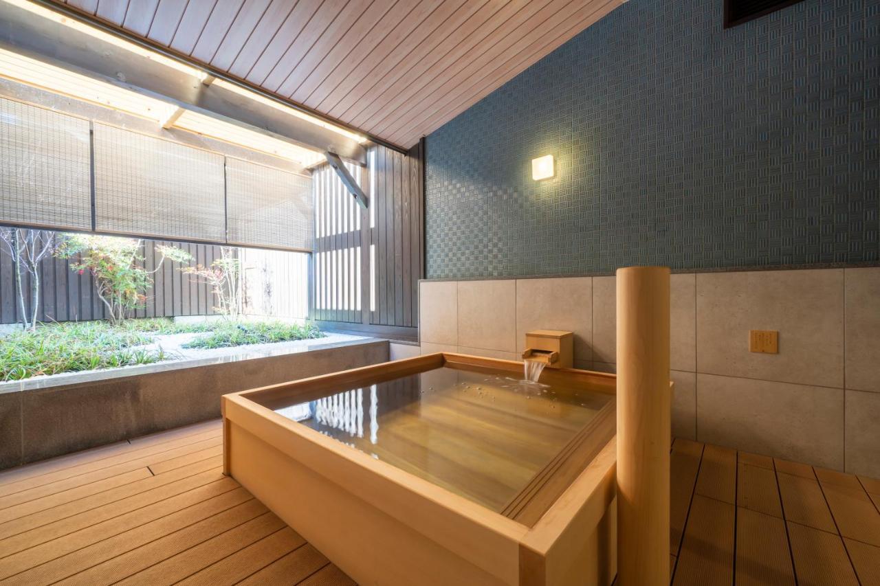 Kyoto Umekoji Kadensho 호텔 외부 사진 A modern onsen bath